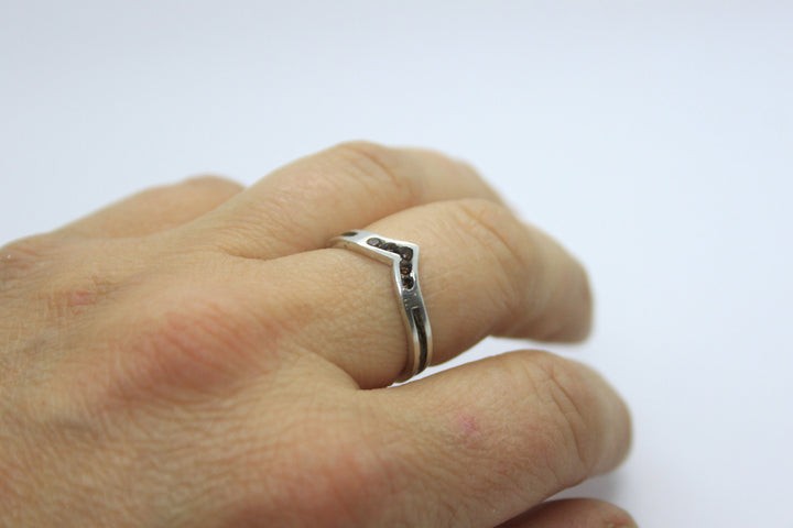 V Ring