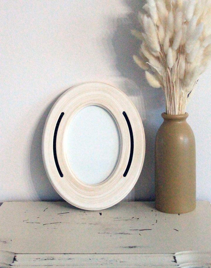 Luxury Oval Frame