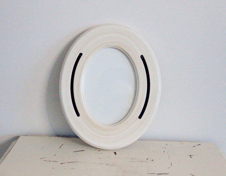 Luxury Oval Frame