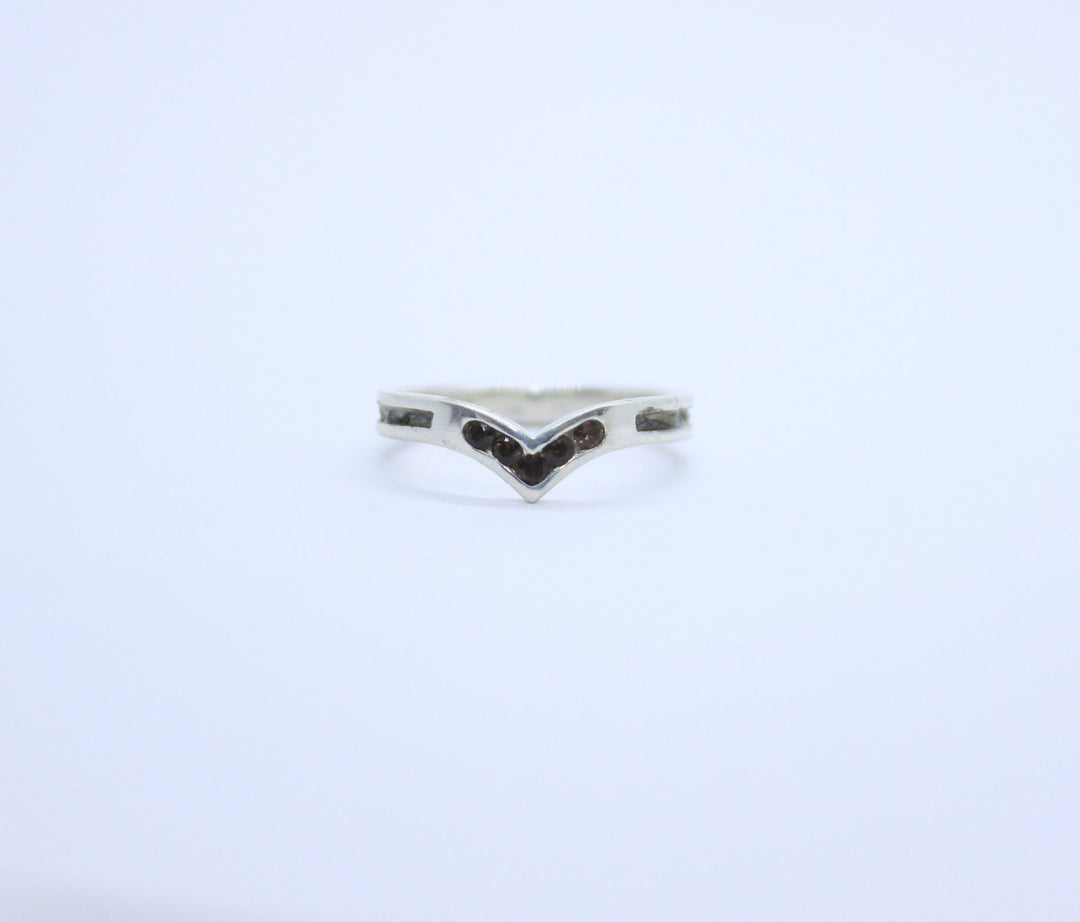 V Ring