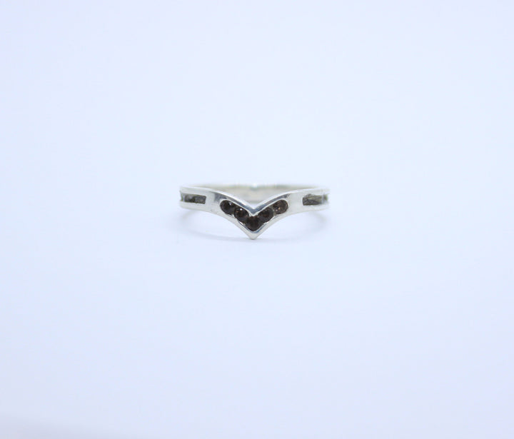 V Ring