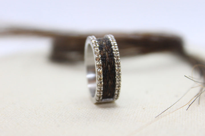 Custom horse hair ring, horsehair jewelry, horse hair bracelets, memorial ring, horsehair ring, horse hair ring, gold horsehair ring, horse keepsake