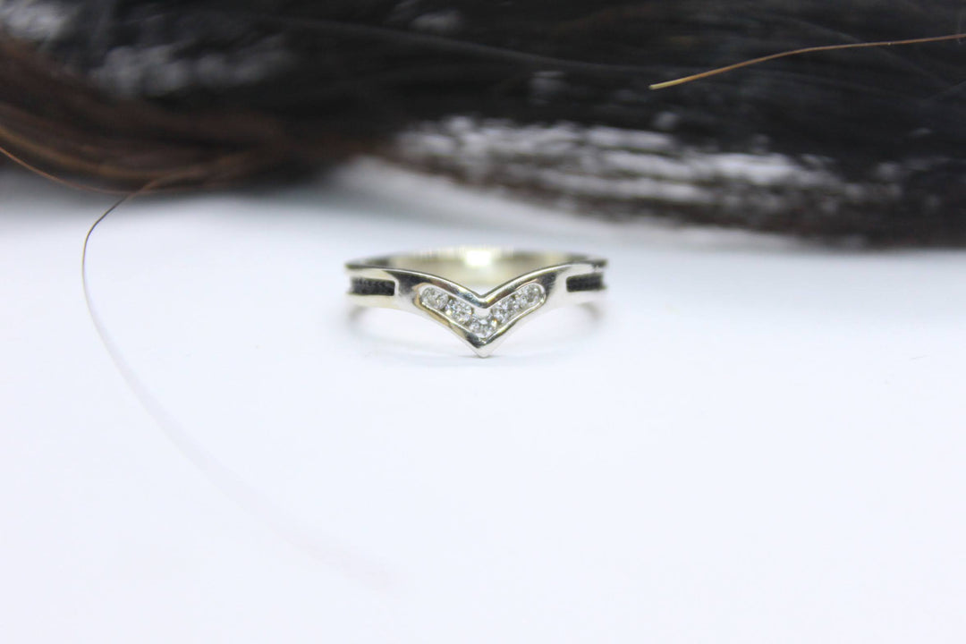 V Ring