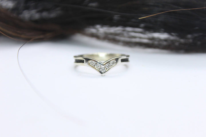 V Ring