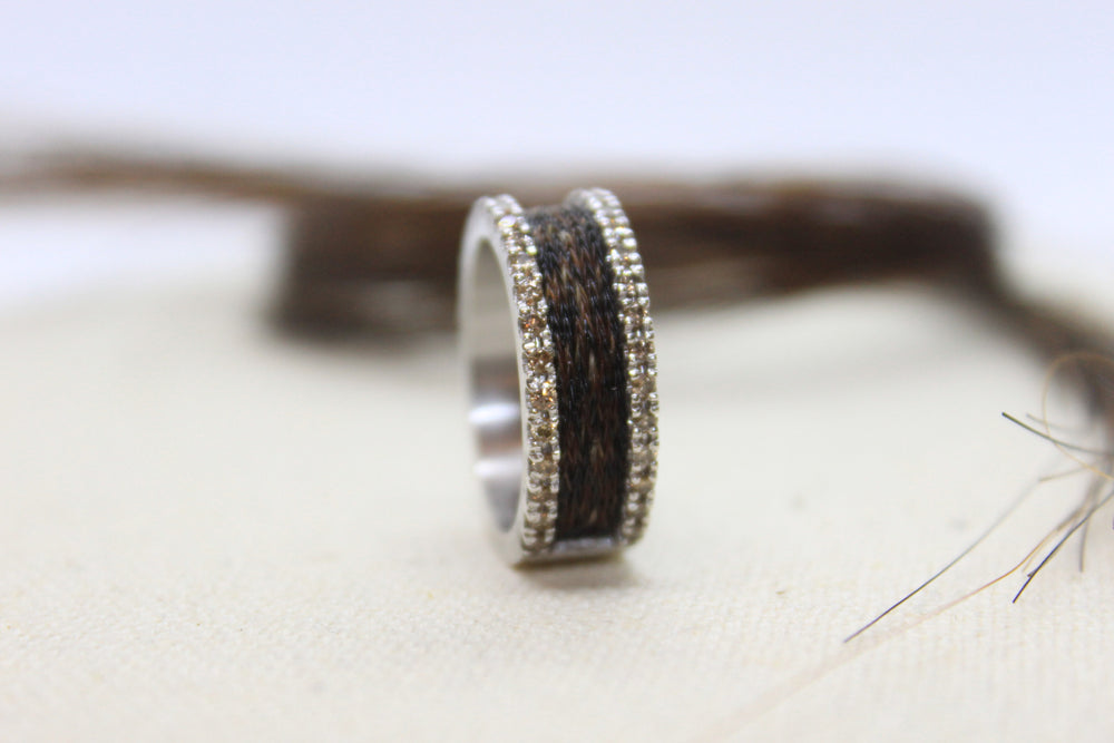 Custom horse hair ring, horsehair jewelry, horse hair bracelets, memorial ring, horsehair ring, horse hair ring, gold horsehair ring, horse keepsake